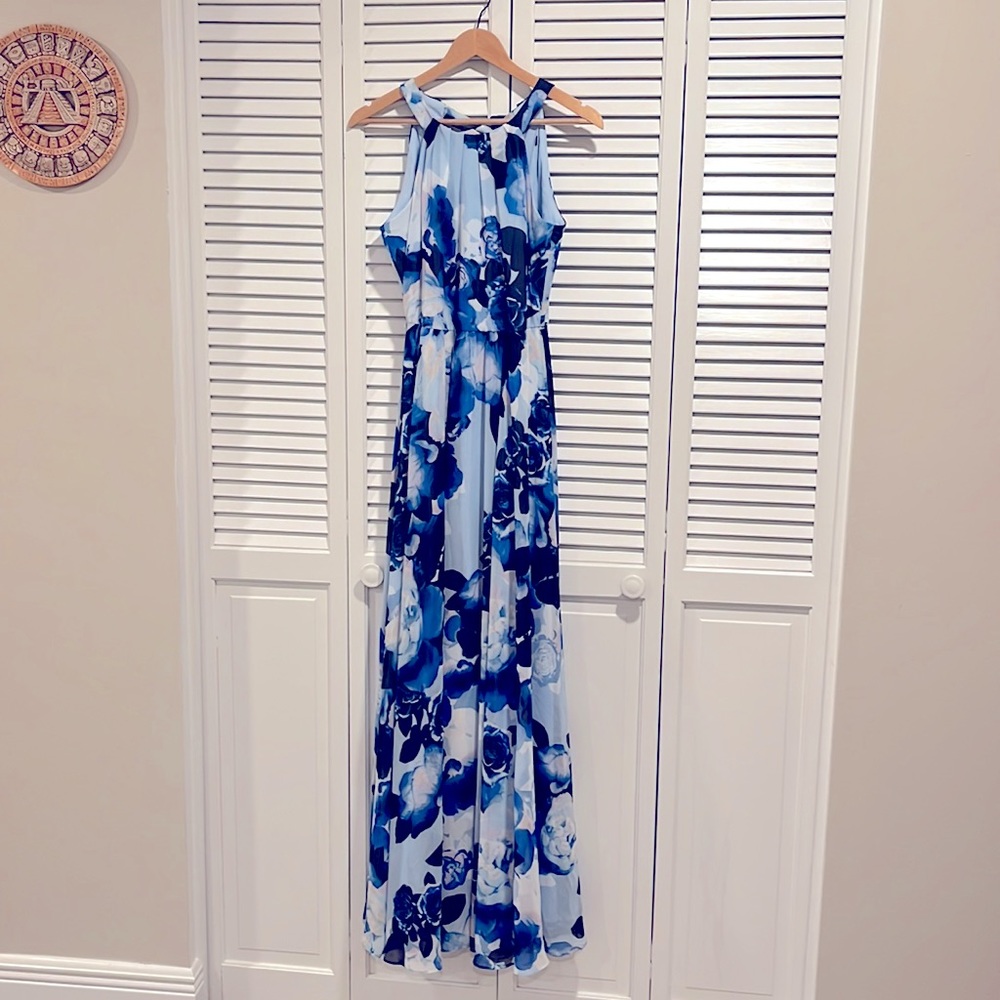 Gorgeous flowy blue floral maxi dress